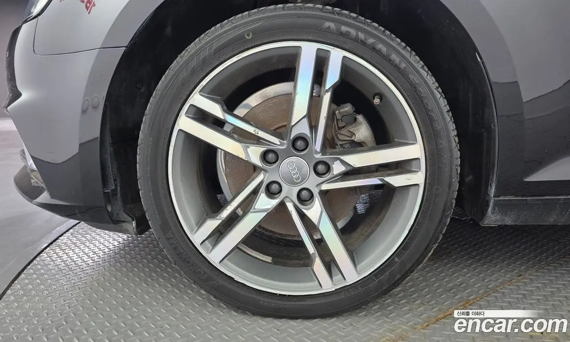 Audi A4 2019 2.0 автомат (гидро), фото 5 Audi A4 2019 2.0 автомат (гидро), фото 5
