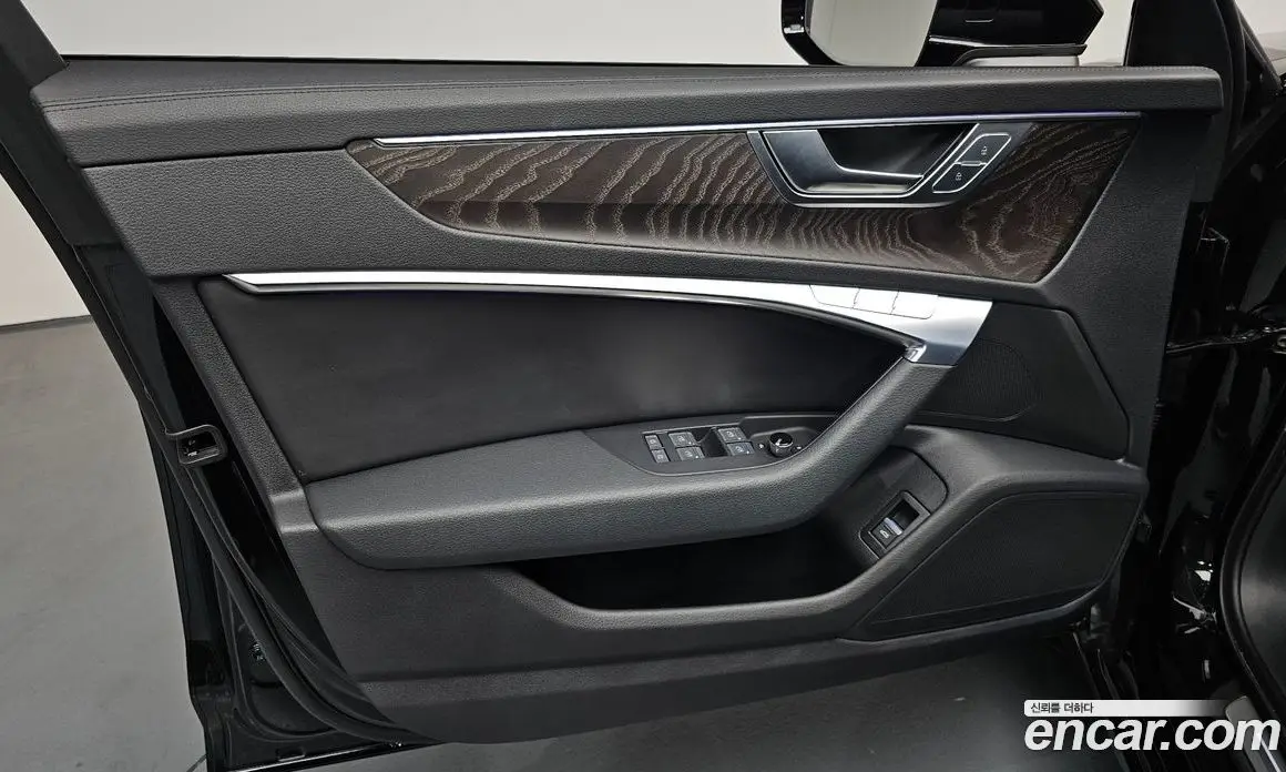 Audi A6 2021 2.0 автомат (гидро), фото 14