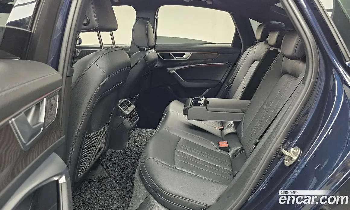 Audi A6 2022 2.0 автомат (гидро), фото 17