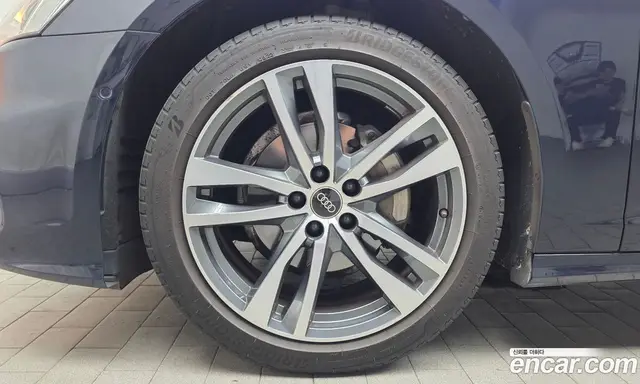 Audi A6 2022 2.0 автомат (гидро), миниатюра 4