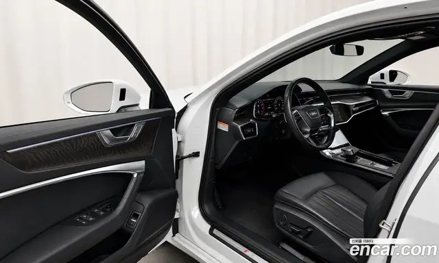 Audi A6 2023 2.0 автомат (гидро), миниатюра 12