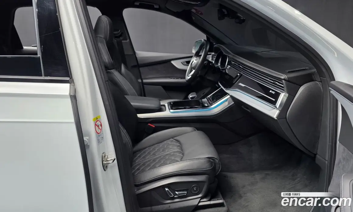 Audi Q7 2023 3.0 автомат (гидро), фото 17
