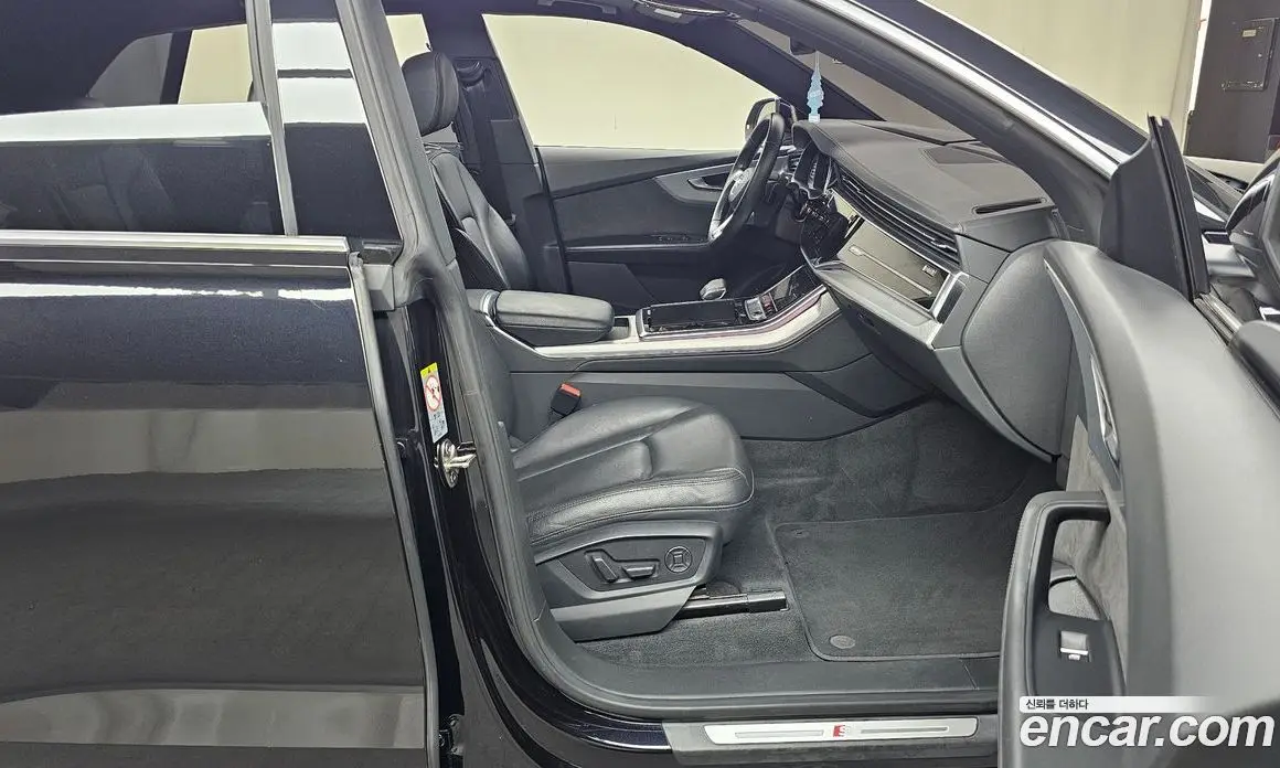 Audi Q8 2020 3.0 автомат (гидро), фото 15 Audi Q8 2020 3.0 автомат (гидро), фото 15