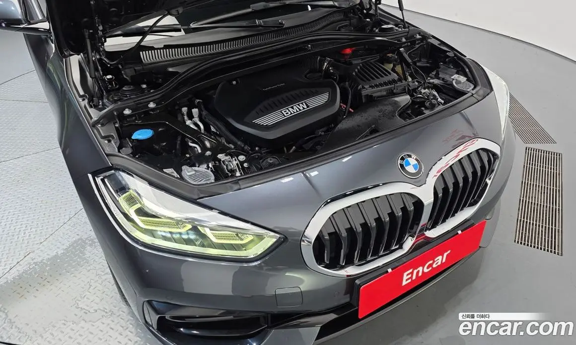 BMW 1 серия 2020 2.0 автомат (гидро), фото 6
