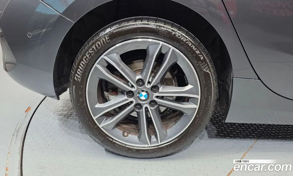 BMW 1 серия 2020 2.0 автомат (гидро), фото 7