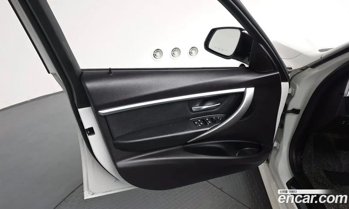 BMW 3 серия 2018 2.0 автомат (гидро), фото 13