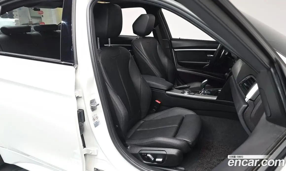 BMW 3 серия 2018 2.0 автомат (гидро), фото 15