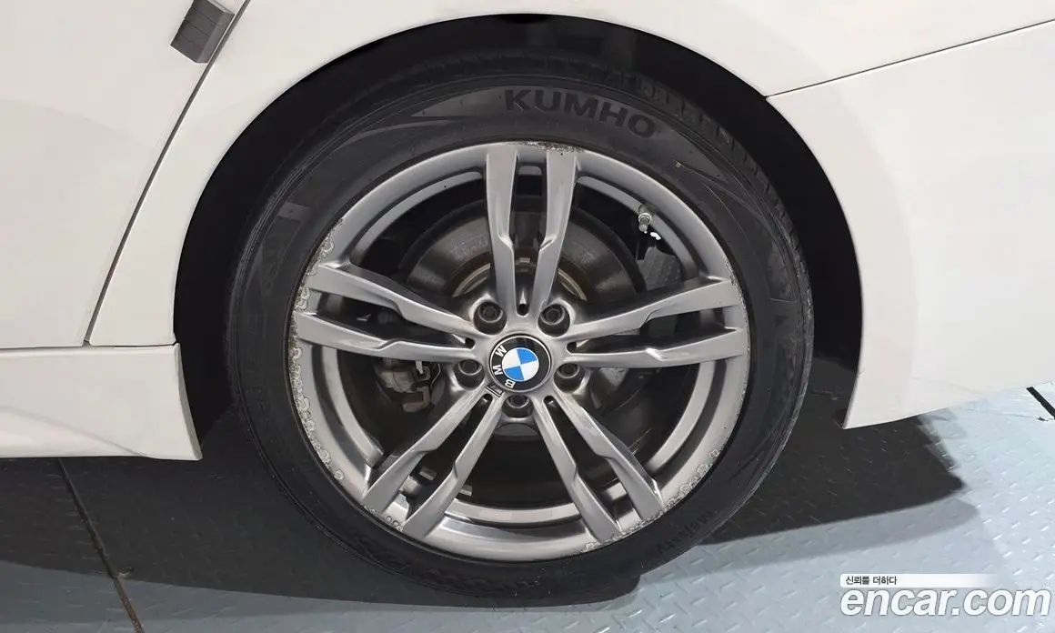 BMW 3 серия 2018 2.0 автомат (гидро), фото 6