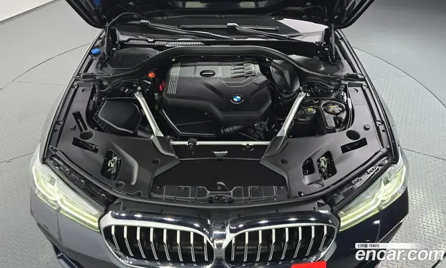 BMW 5 серия 2022 2.0 автомат (гидро), миниатюра 6