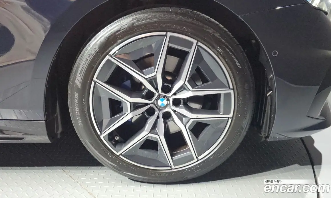 BMW 5 серия 2023 2.0 автомат (гидро), фото 7