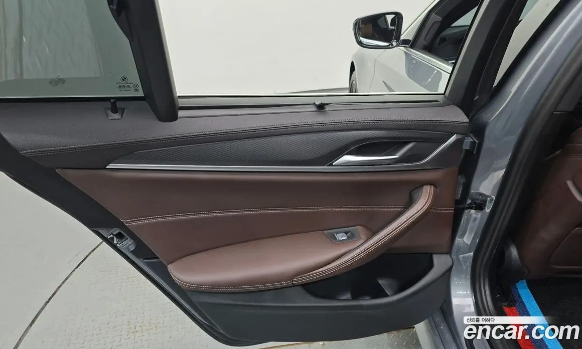 BMW 5 серия 2023 2.0 автомат (гидро), фото 15