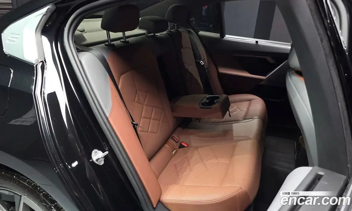 BMW 5 серия 2023 2.0 автомат (гидро), фото 17 BMW 5 серия 2023 2.0 автомат (гидро), фото 17