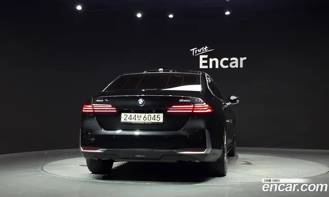 BMW 5 серия 2023 2.0 автомат (гидро), миниатюра 4 BMW 5 серия 2023 2.0 автомат (гидро), миниатюра 4