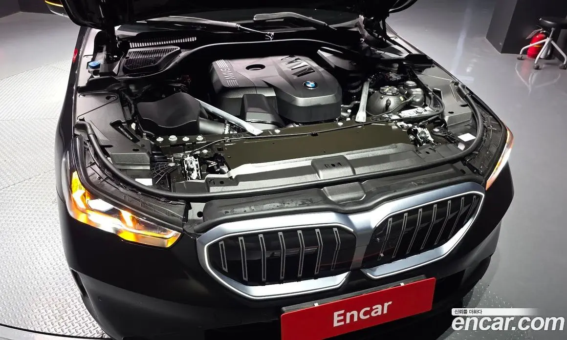 BMW 5 серия 2023 2.0 автомат (гидро), фото 6 BMW 5 серия 2023 2.0 автомат (гидро), фото 6