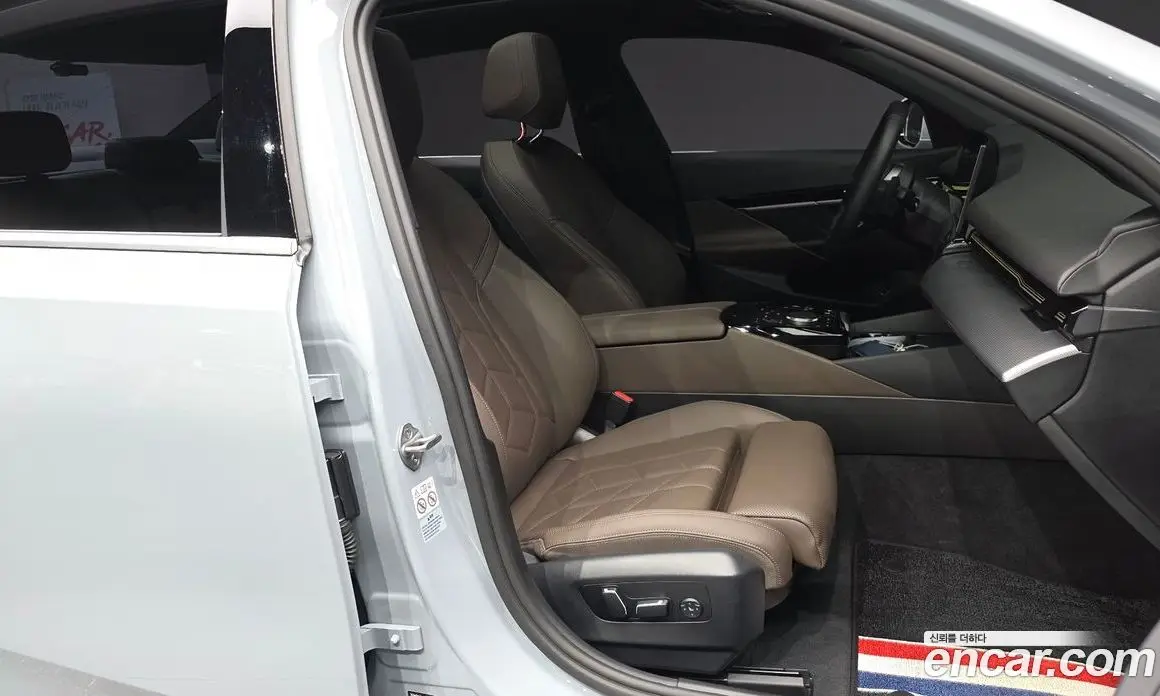 BMW 5 серия 2024 2.0 автомат (гидро), фото 17