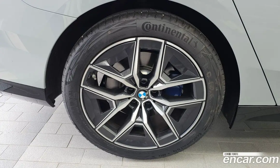 BMW 5 серия 2026 2.0 автомат (гидро), фото 5 BMW 5 серия 2026 2.0 автомат (гидро), фото 5