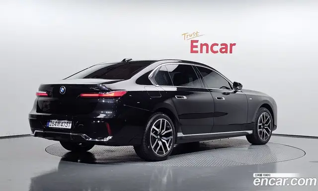 BMW 7 серия 2023 3.0 автомат (гидро), миниатюра 2