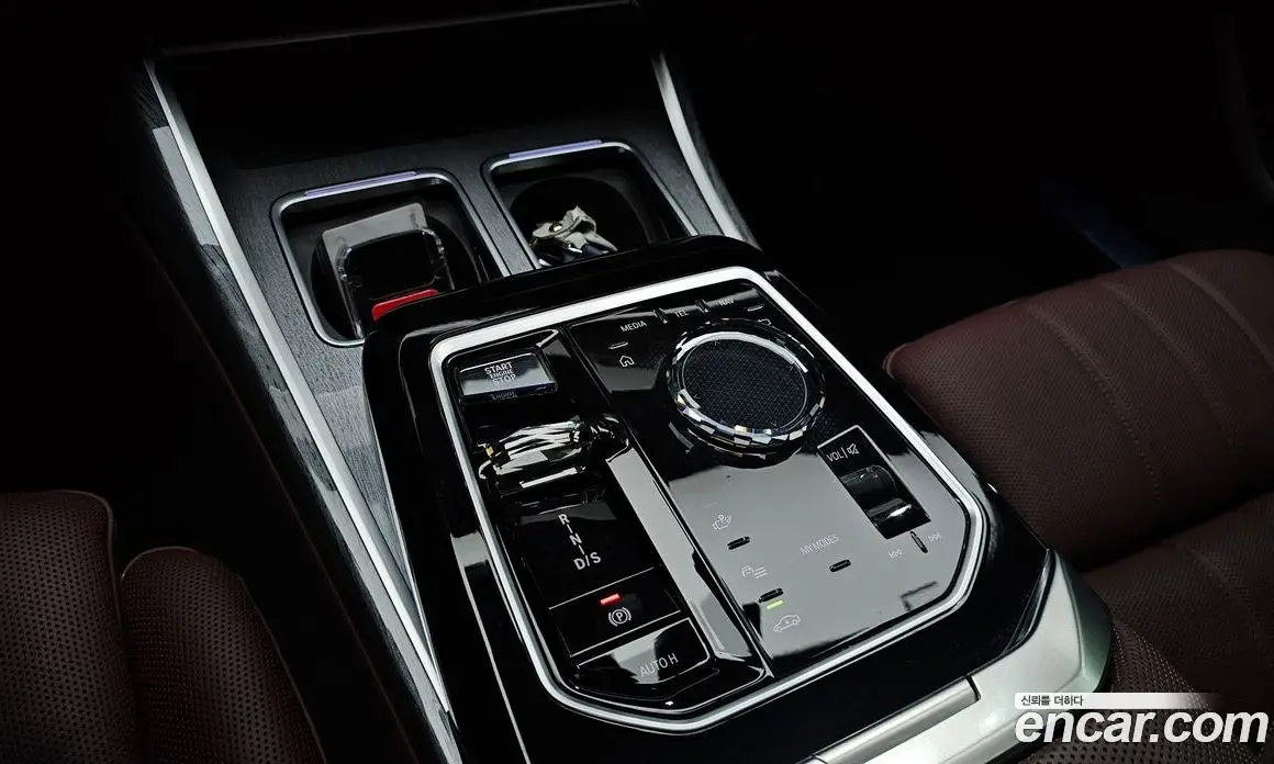 BMW 7 серия 2023 3.0 автомат (гидро), фото 12