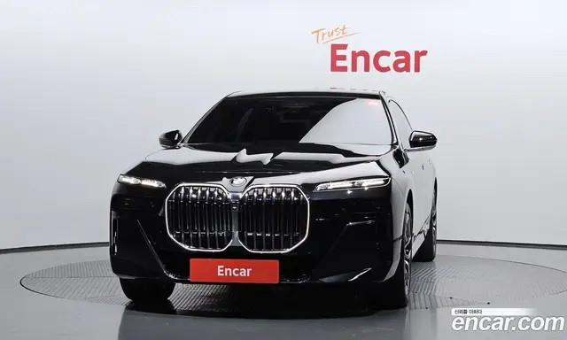 BMW 7 серия 2023 3.0 автомат (гидро), миниатюра 3