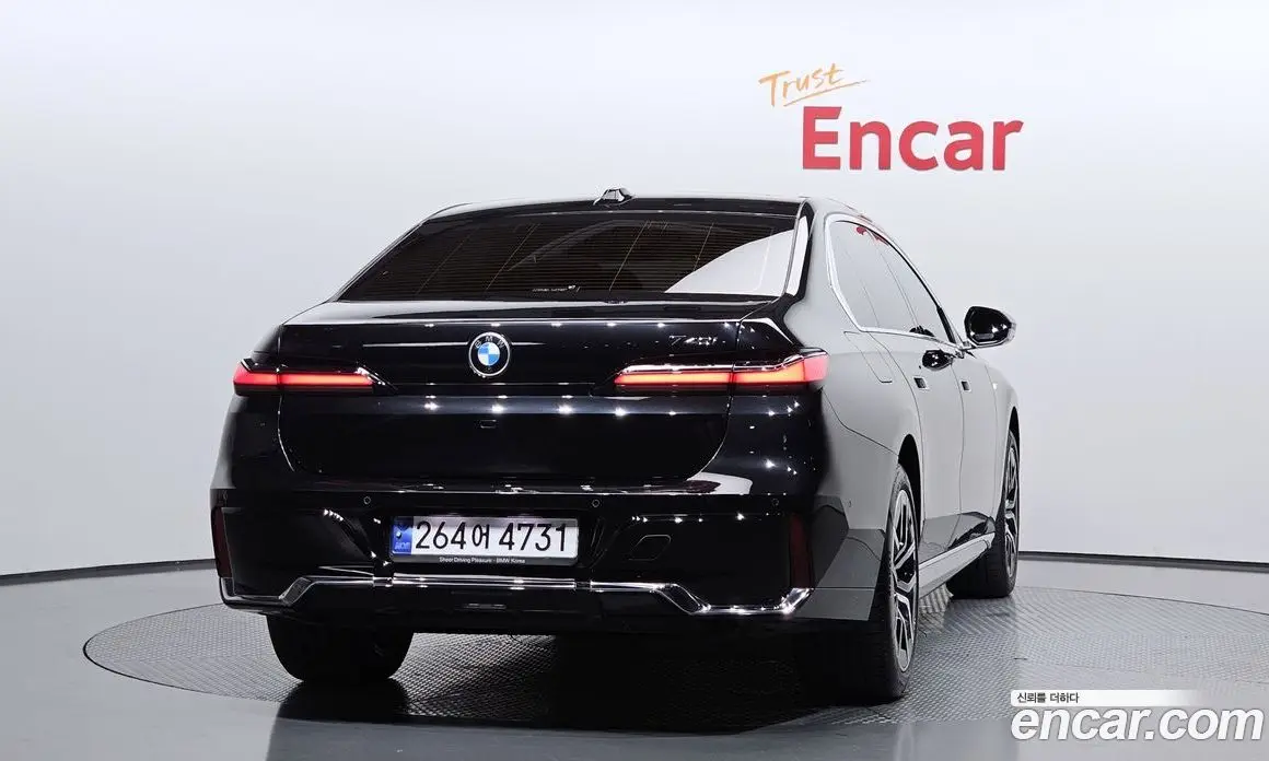BMW 7 серия 2023 3.0 автомат (гидро), фото 4