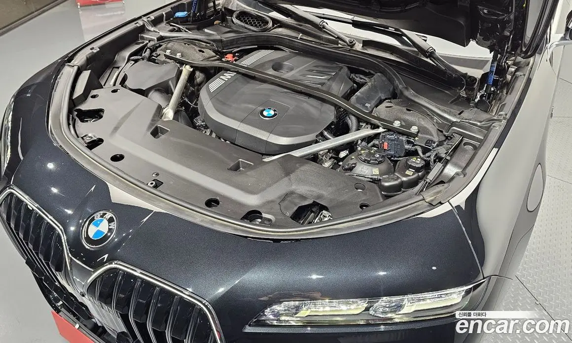 BMW 7 серия 2023 3.0 автомат (гидро), фото 6