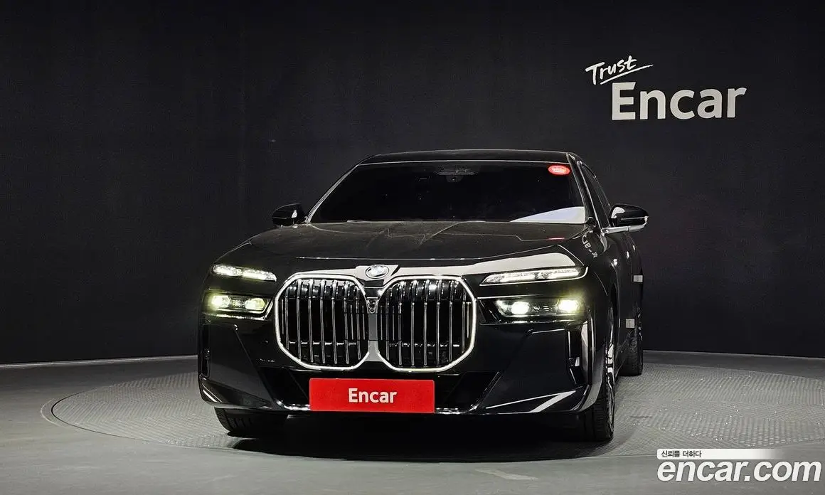 BMW 7 серия 2024 3.0 автомат (гидро), фото 3