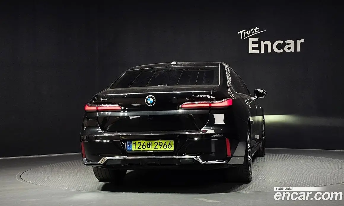 BMW 7 серия 2024 3.0 автомат (гидро), фото 4