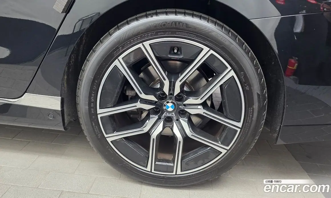 BMW 7 серия 2024 3.0 автомат (гидро), фото 7