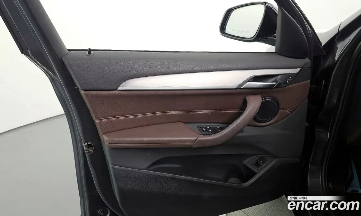 BMW X1 2021 2.0 автомат (гидро), фото 14