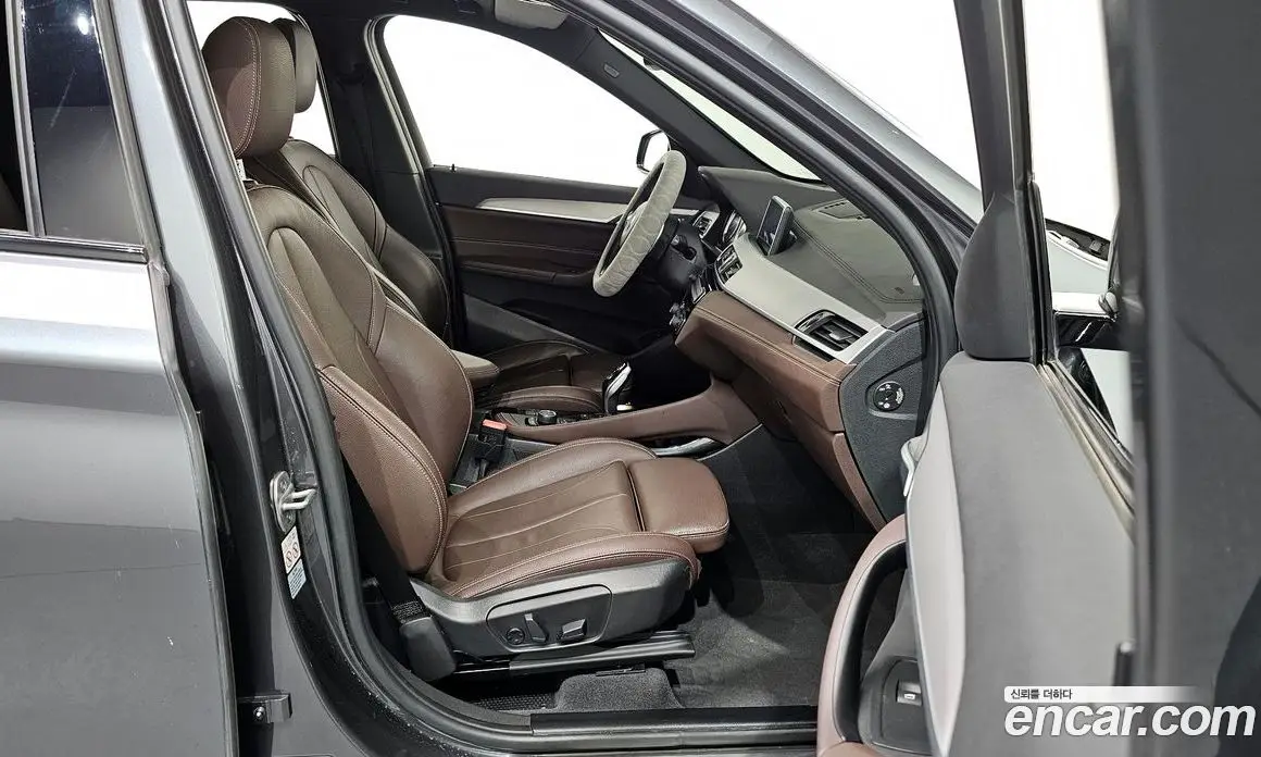 BMW X1 2021 2.0 автомат (гидро), фото 17