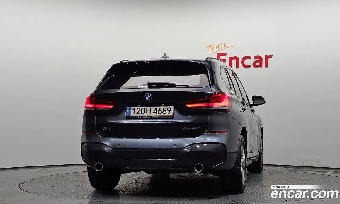 BMW X1 2021 2.0 автомат (гидро), фото 4
