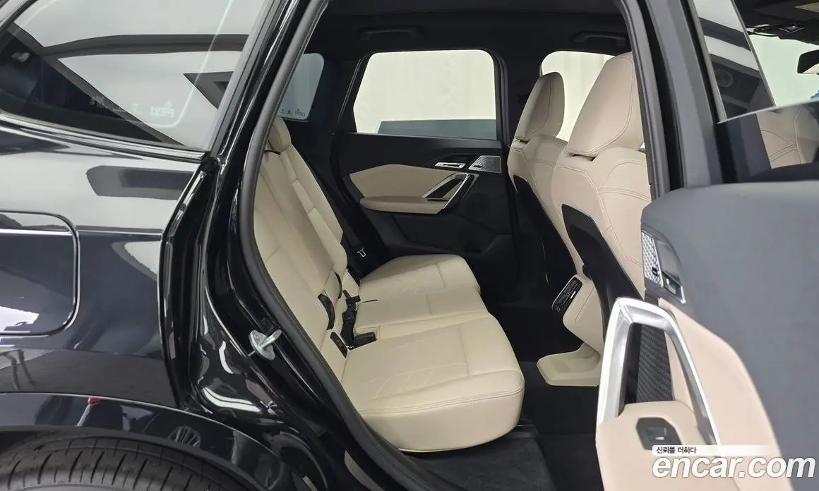 BMW X1 2025 2.0 автомат (гидро), фото 17