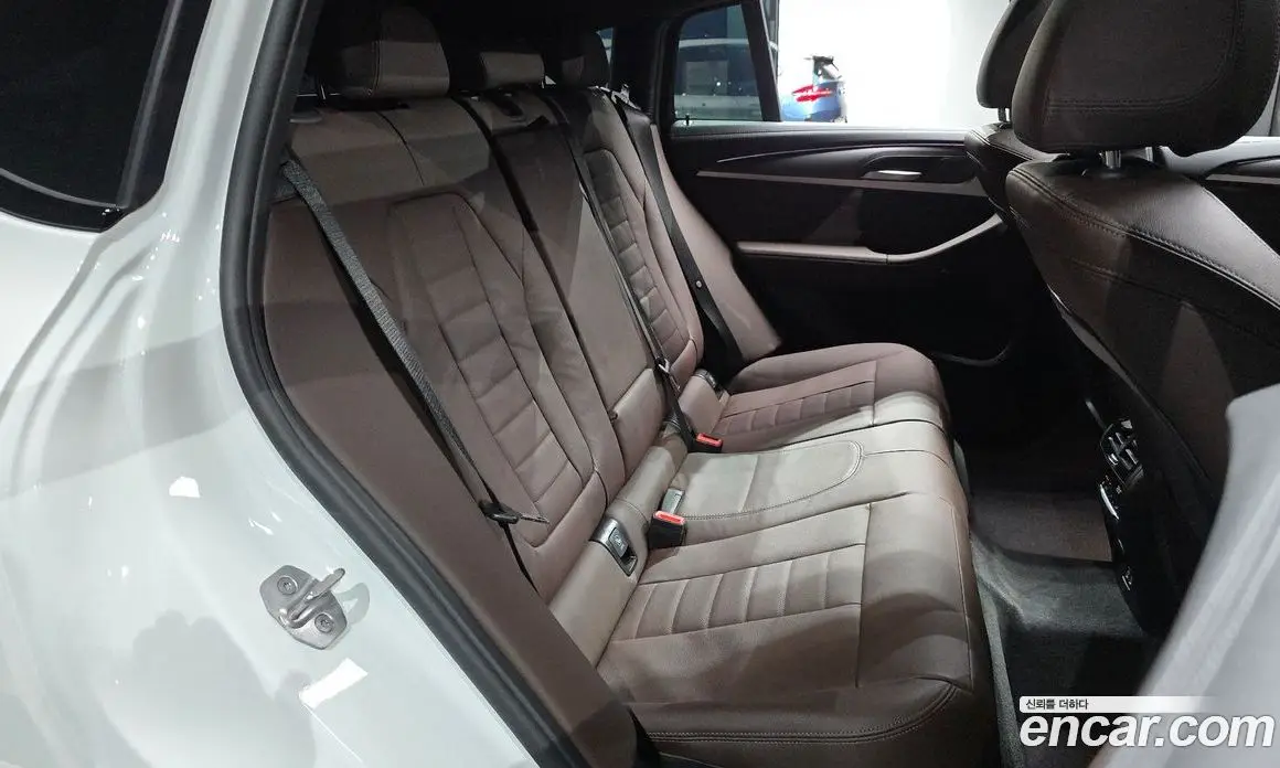 BMW X4 2025 2.0 автомат (гидро), фото 17 BMW X4 2025 2.0 автомат (гидро), фото 17