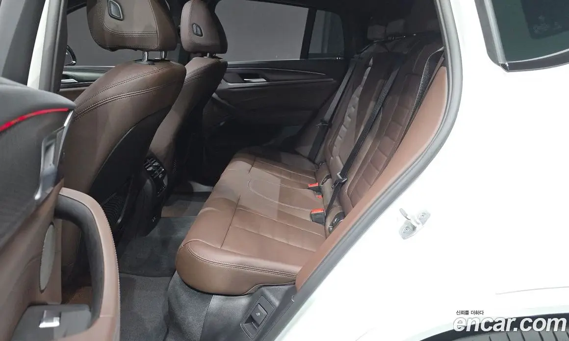 BMW X4 2025 2.0 автомат (гидро), фото 18 BMW X4 2025 2.0 автомат (гидро), фото 18