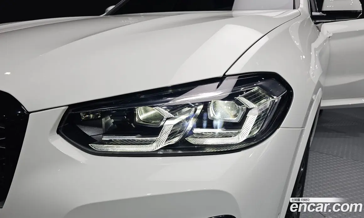 BMW X4 2025 2.0 автомат (гидро), фото 8 BMW X4 2025 2.0 автомат (гидро), фото 8