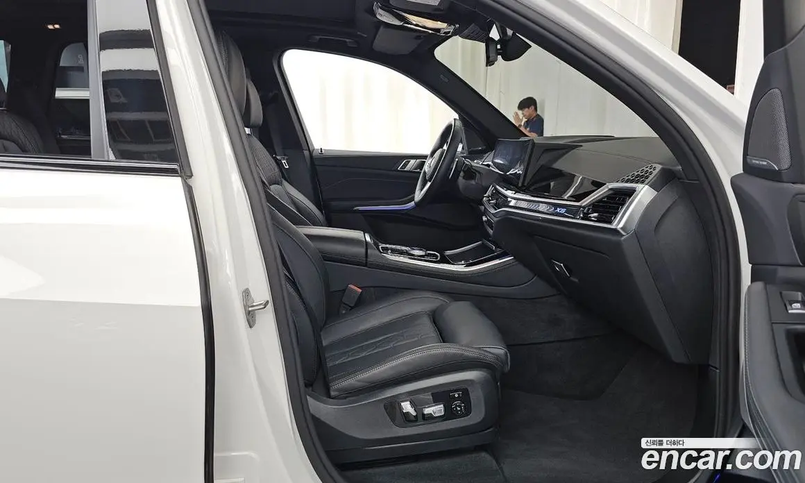 BMW X5 2025 3.0 автомат (гидро), фото 16