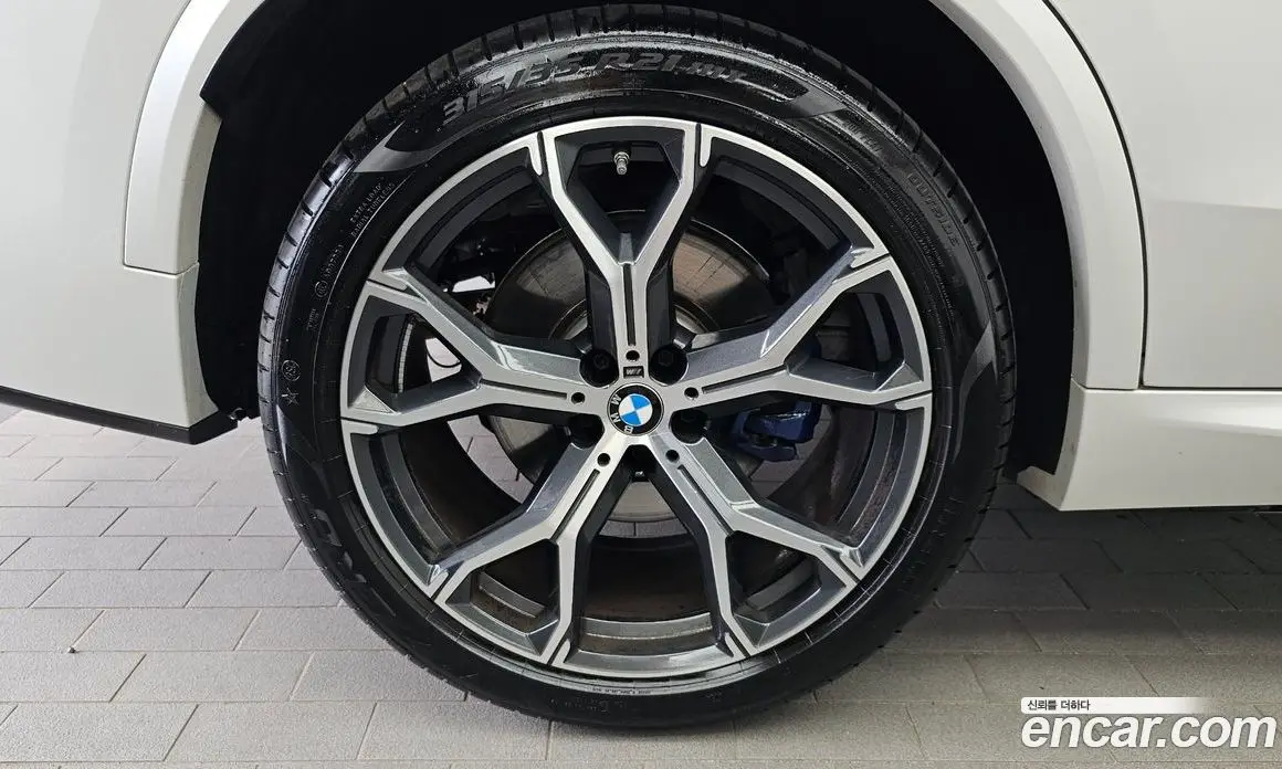 BMW X5 2025 3.0 автомат (гидро), фото 6