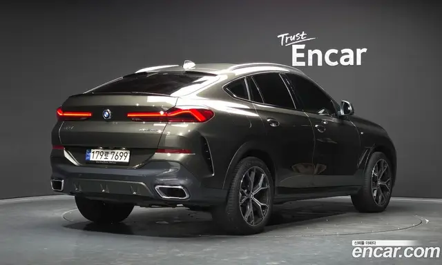 BMW X6 2022 3.0 автомат (гидро), миниатюра 2