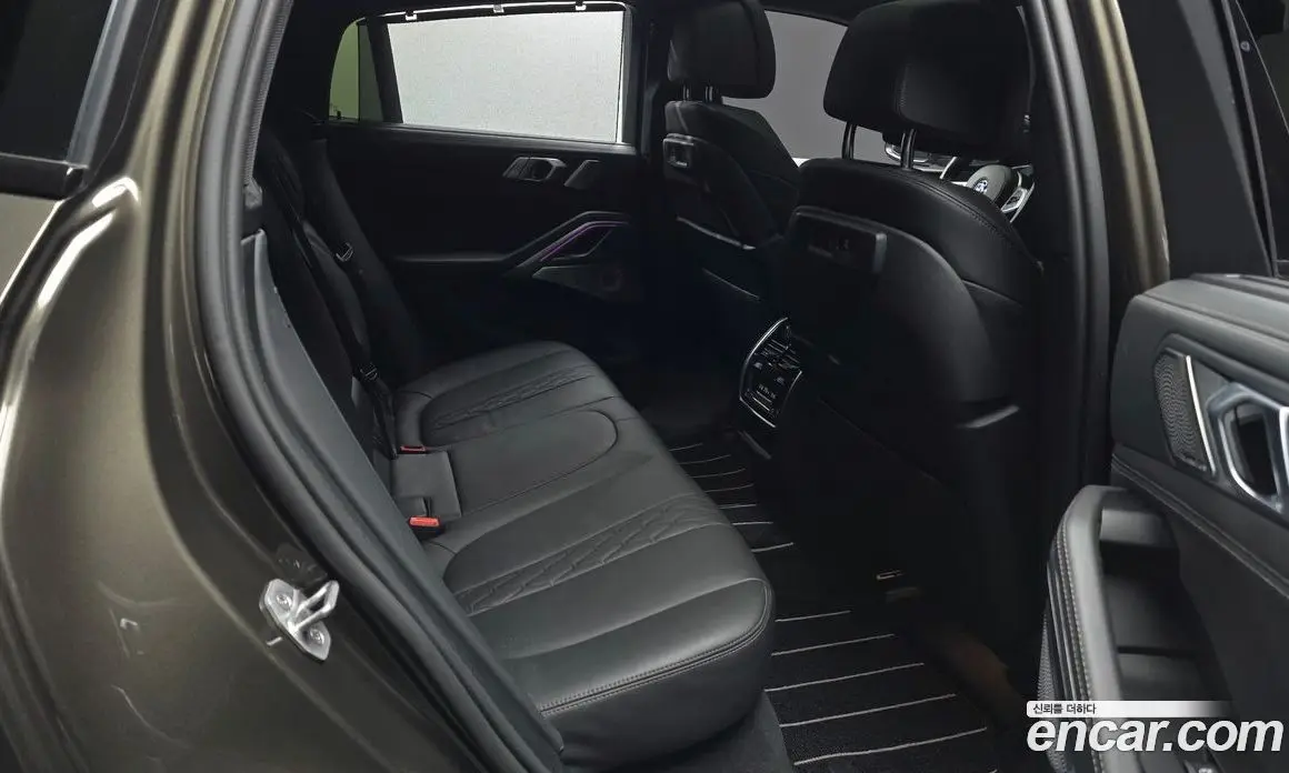 BMW X6 2022 3.0 автомат (гидро), фото 12