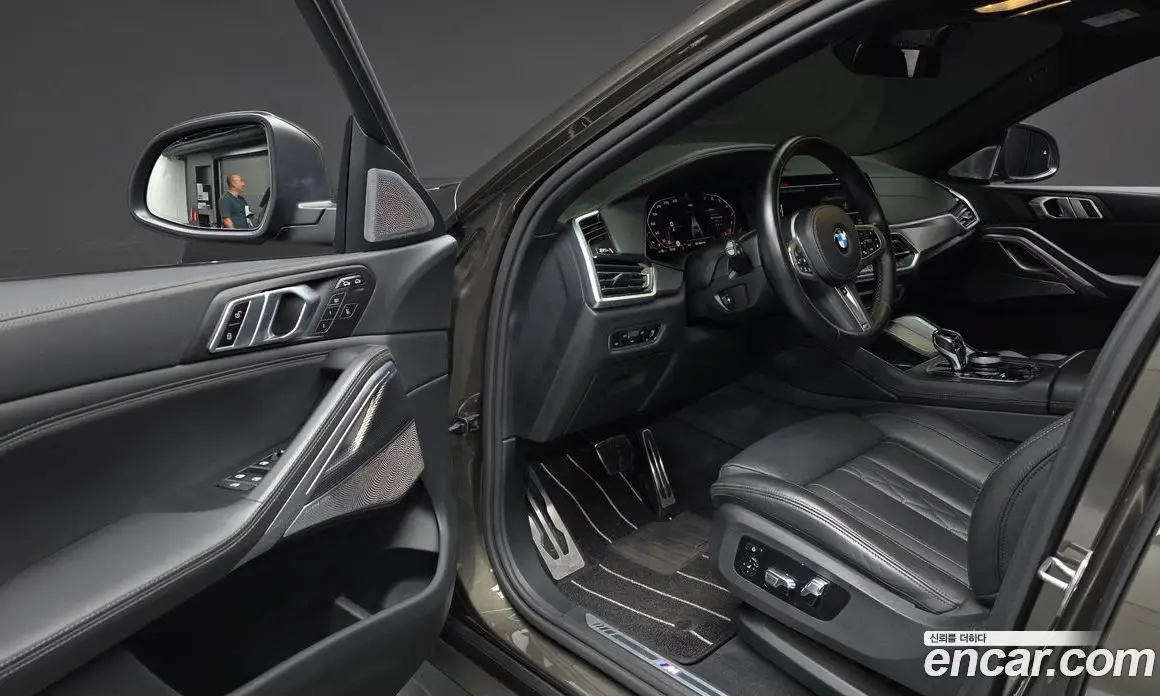 BMW X6 2022 3.0 автомат (гидро), фото 10
