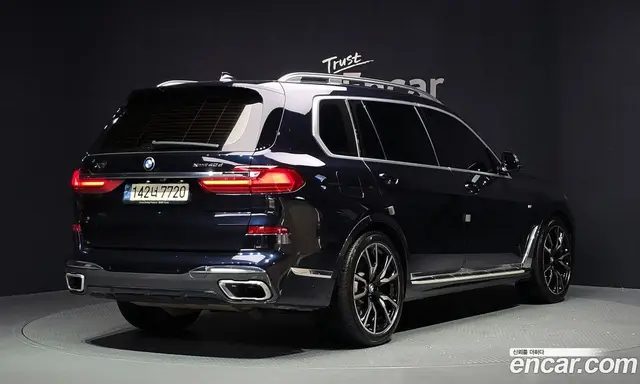 BMW X7 2021 3.0 автомат (гидро), миниатюра 2