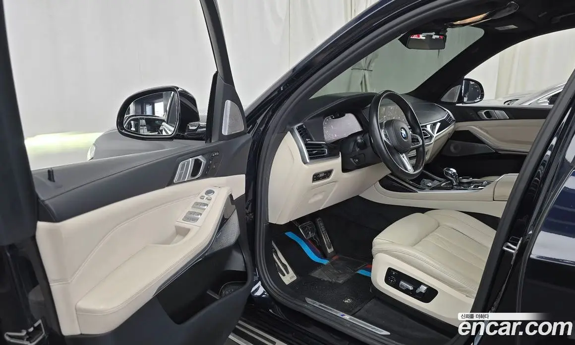 BMW X7 2021 3.0 автомат (гидро), фото 13
