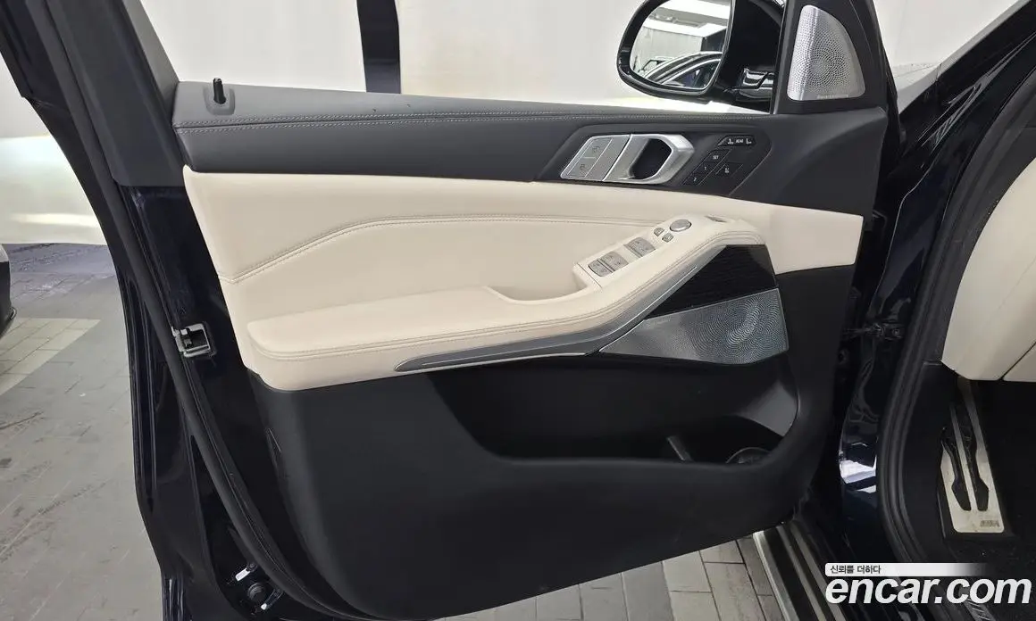 BMW X7 2021 3.0 автомат (гидро), фото 14