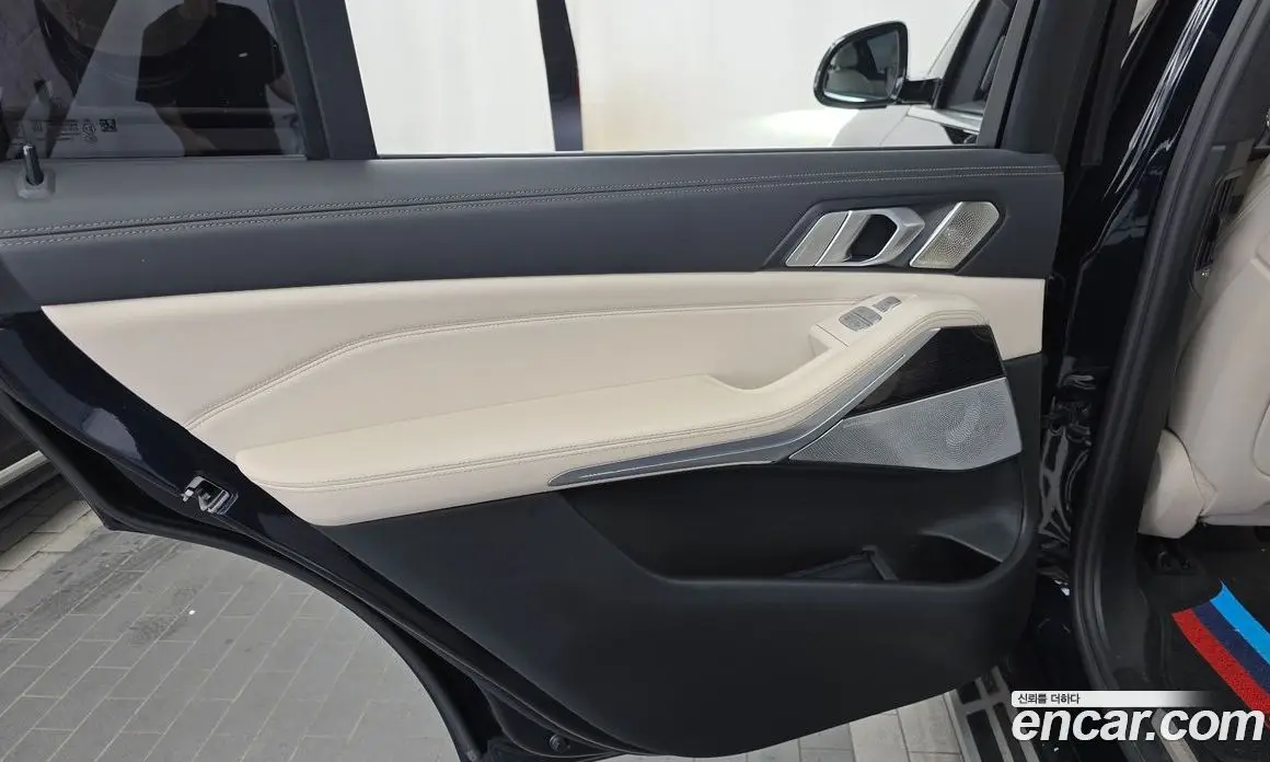 BMW X7 2021 3.0 автомат (гидро), фото 15