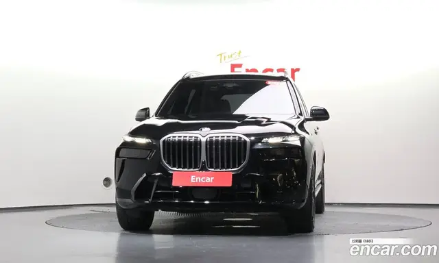 BMW X7 2025 3.0 автомат (гидро), миниатюра 2