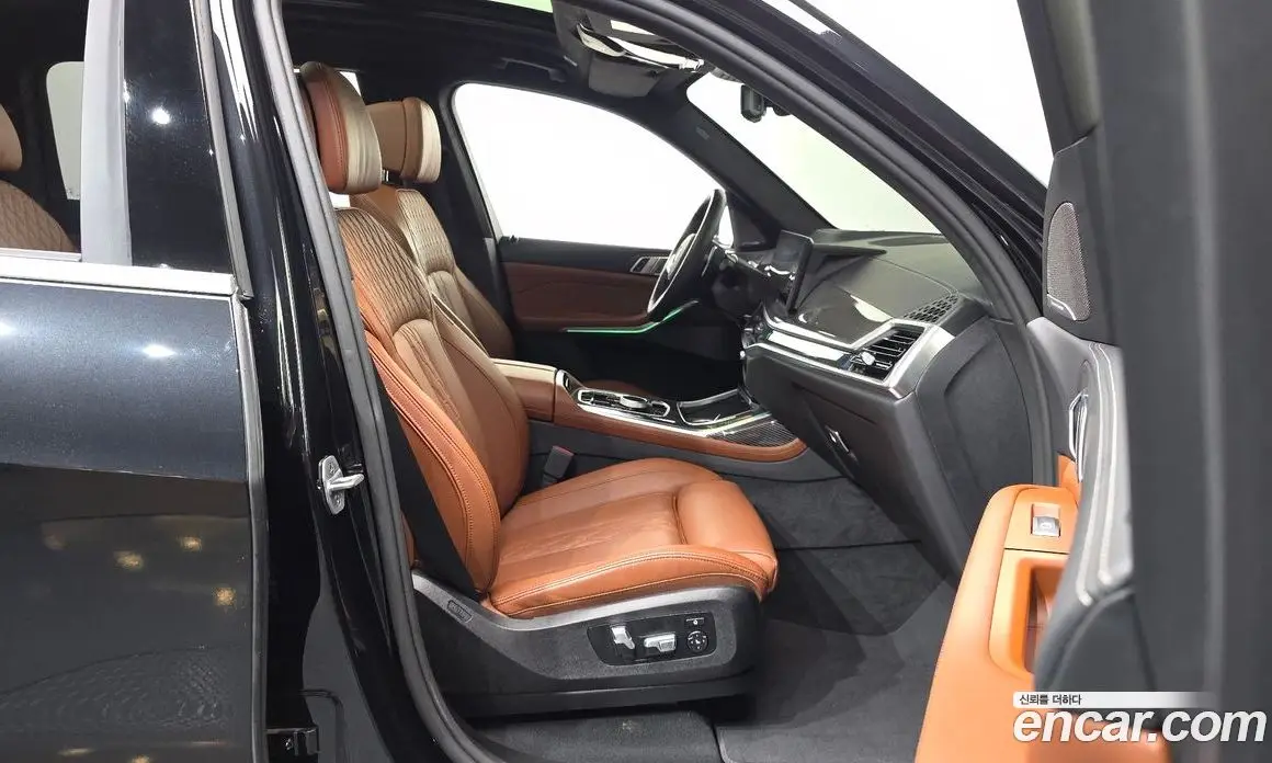BMW X7 2025 3.0 автомат (гидро), фото 16