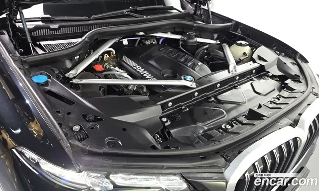 BMW X7 2025 3.0 автомат (гидро), миниатюра 5