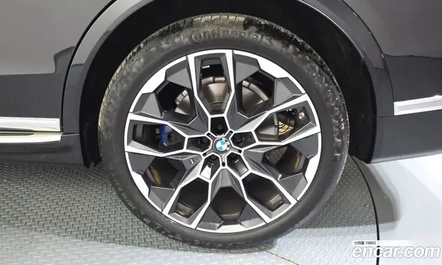 BMW X7 2025 3.0 автомат (гидро), миниатюра 6