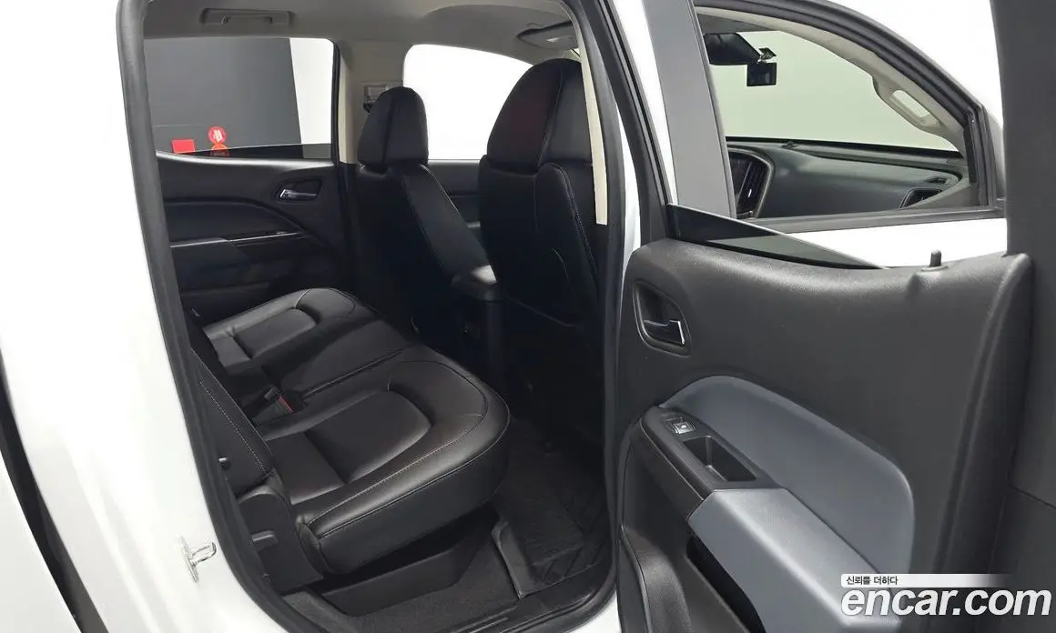 Chevrolet Colorado 2022 3.6 автомат (гидро), фото 11