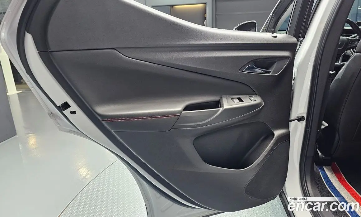 Chevrolet 볼트 EUV 2022 0.2 автомат (гидро), фото 15